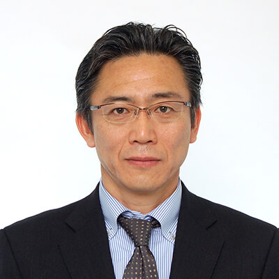 東 庸介