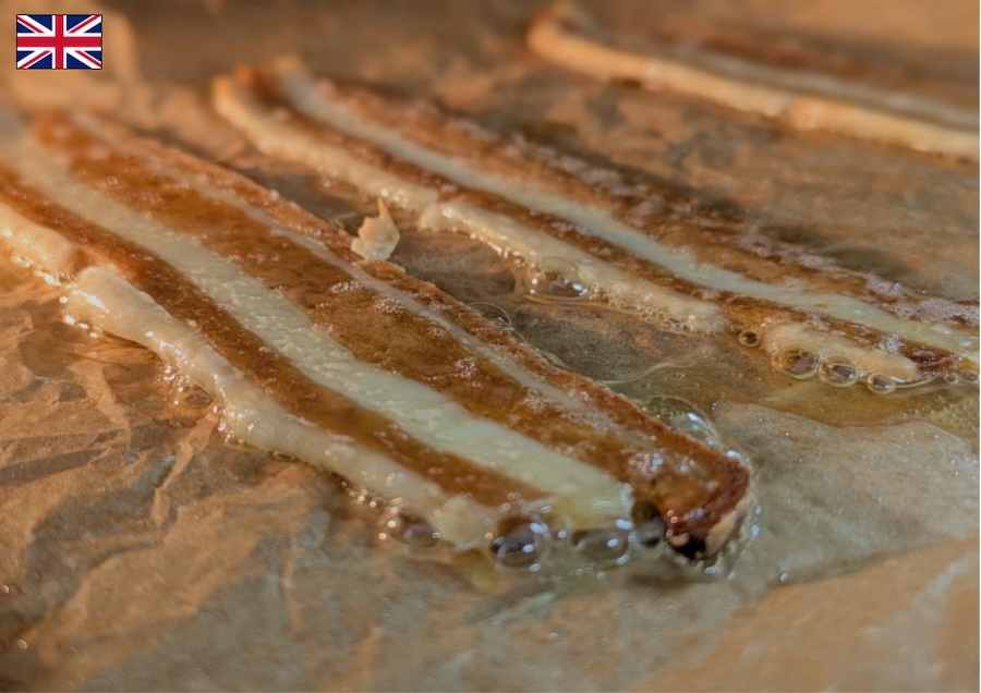 Cultivated pork fat.